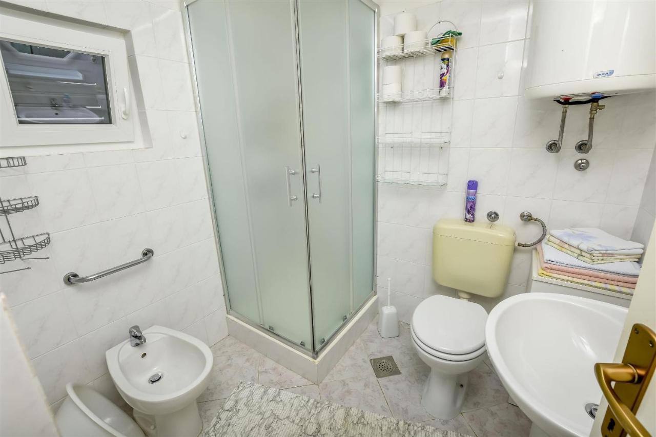 Apartment Kucinic โรกอซนิซา ภายนอก รูปภาพ